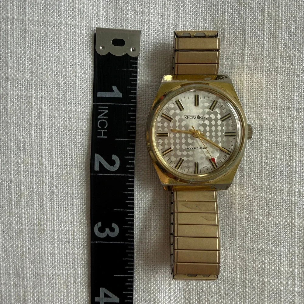 Vintage Kronotron Shockresistant Manual Wind Watch Gold Tone Honeycomb Dial